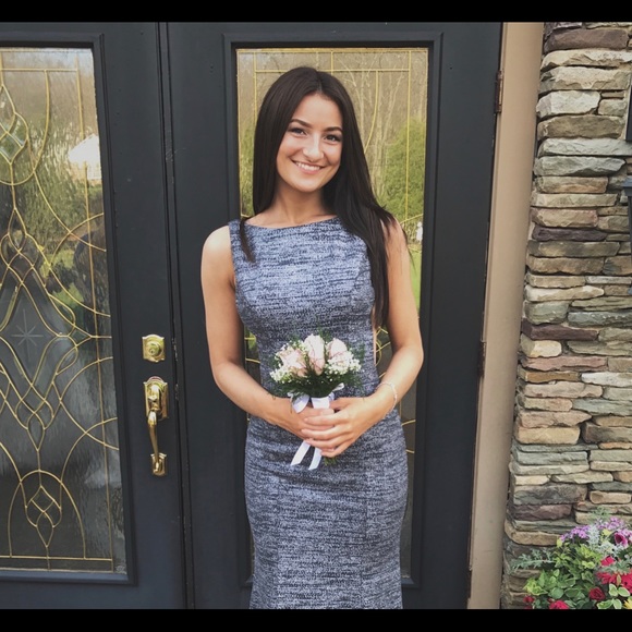 Meet your Posher, Nicole - Picture 1 of 1